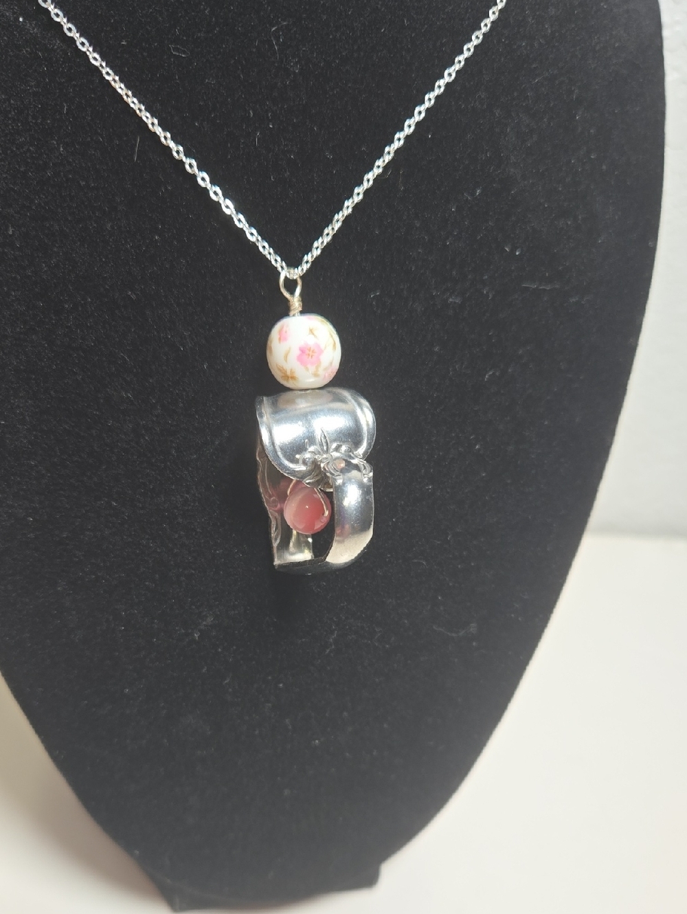 Handmade Vintage Spoon Heart Bead Necklace - Picture 4 of 7